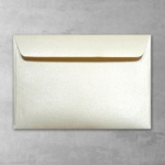Koperta kremowa perłowa - prostokątna mała - do zaproszeń ślubnych