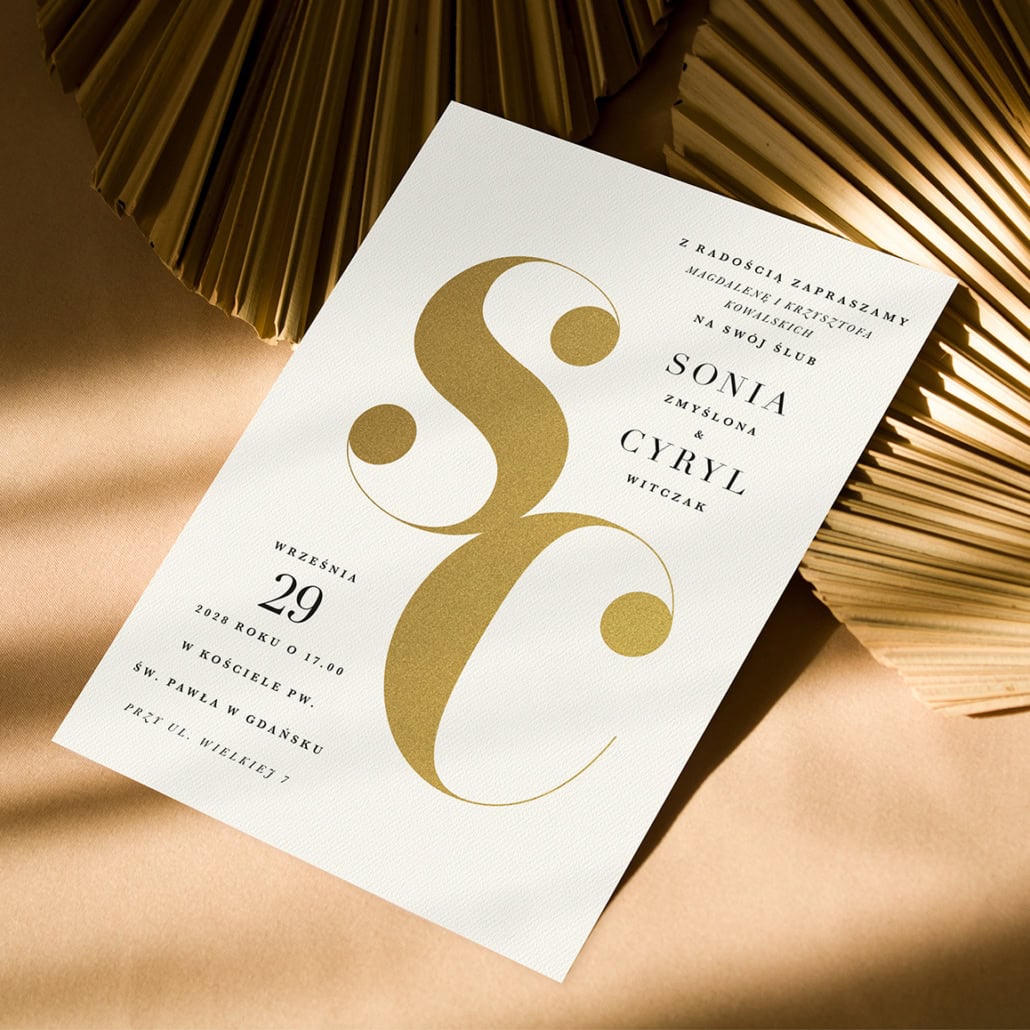 Zaproszenia ślubne z błyszczącą złotą folią - Złote inicjały Zaproszenia ślubne z błyszczącą złotą folią - Złote inicjały