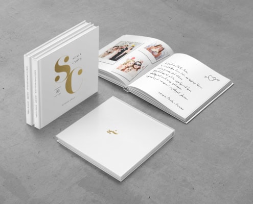 Złote inicjały - Księga gości weselnych Złote inicjały - Księga gości weselnych